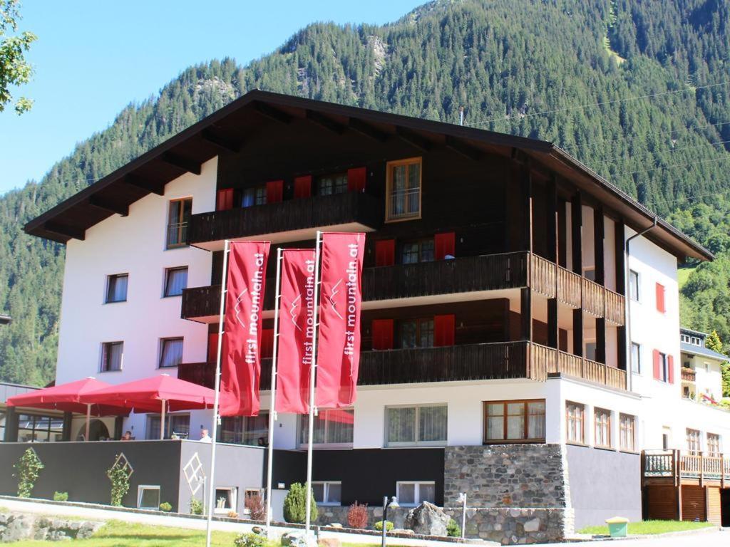 first mountain Hotel Montafon Gaschurn Exterior foto